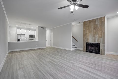 324 Wilcrest Drive 324 Houston TX 77042