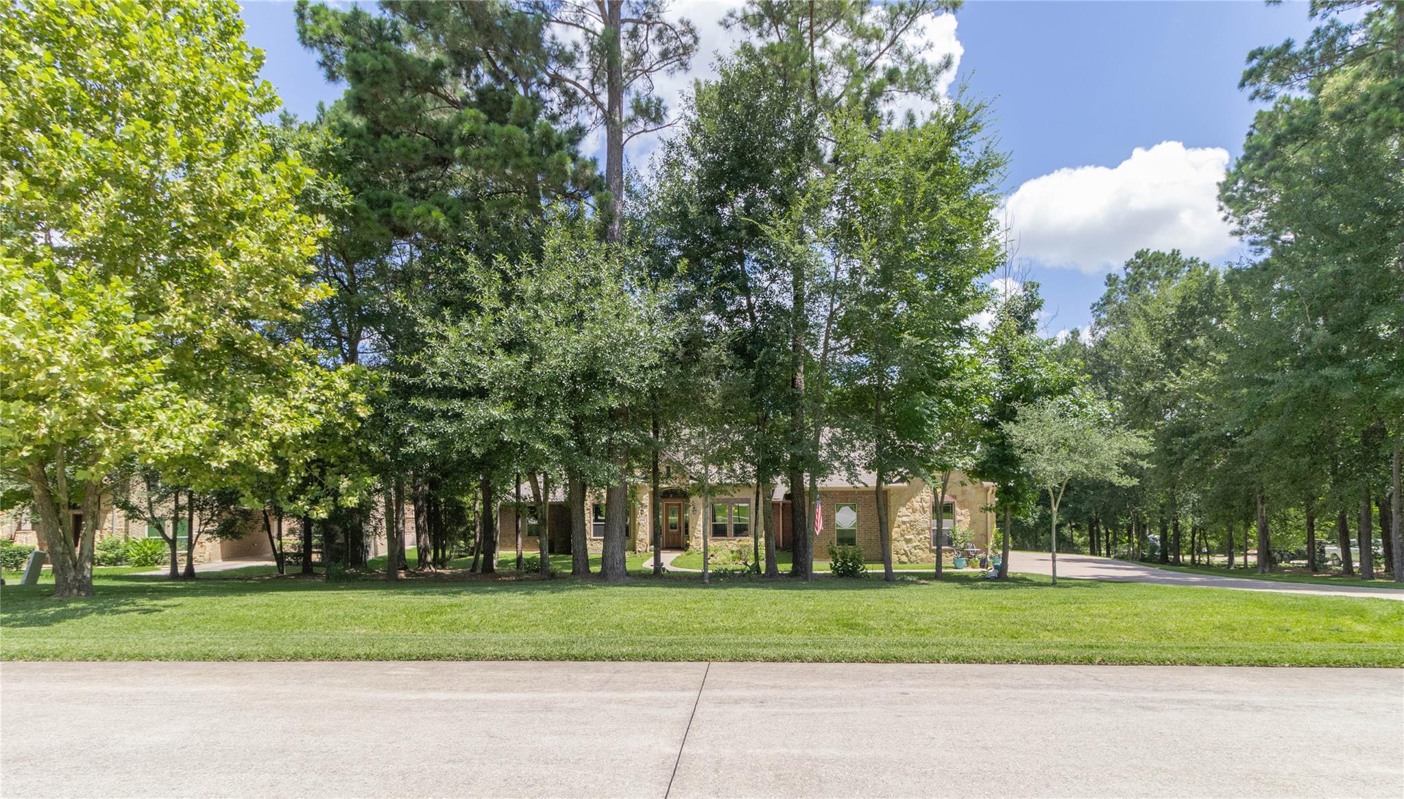 11302 Longmire Creek Court