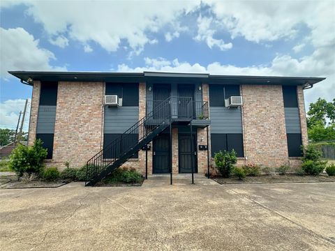 Photo of 5418 Weaver Road #A, Houston, TX 77016 (MLS # 67913906)