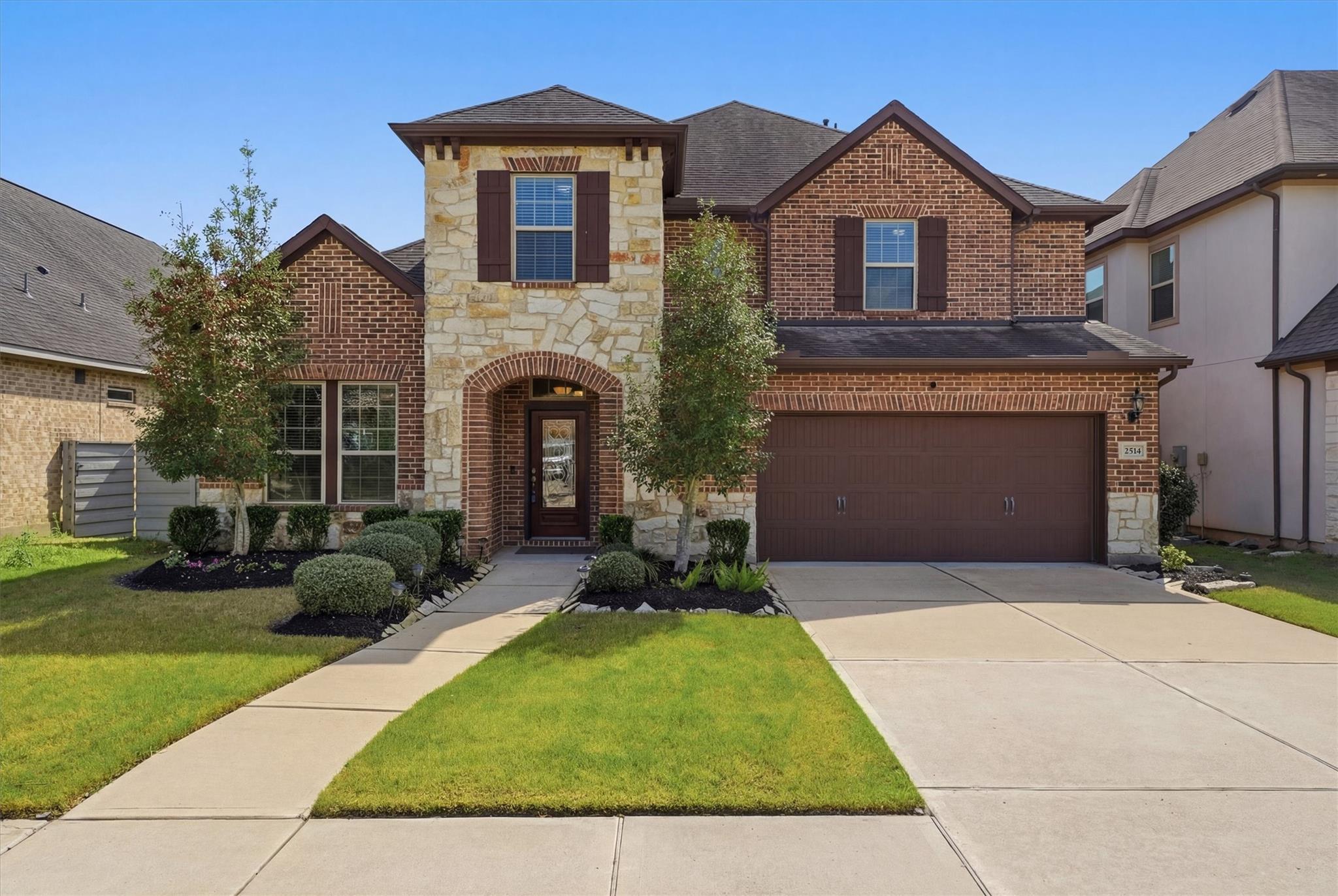 2514 Deerwood Heights Lane