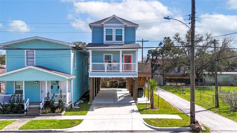 Homes For Sale - 3211 Avenue K<br/> Galveston, TX 77550