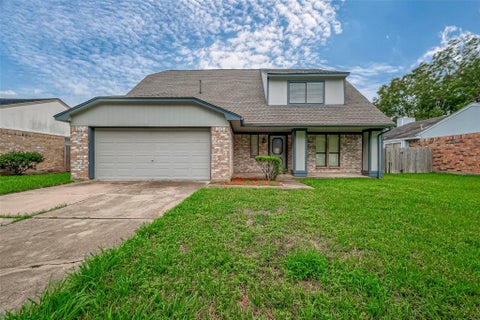 Photo of 3022 Sam Houston Drive, Sugar Land, TX 77479 (MLS # 42710167)
