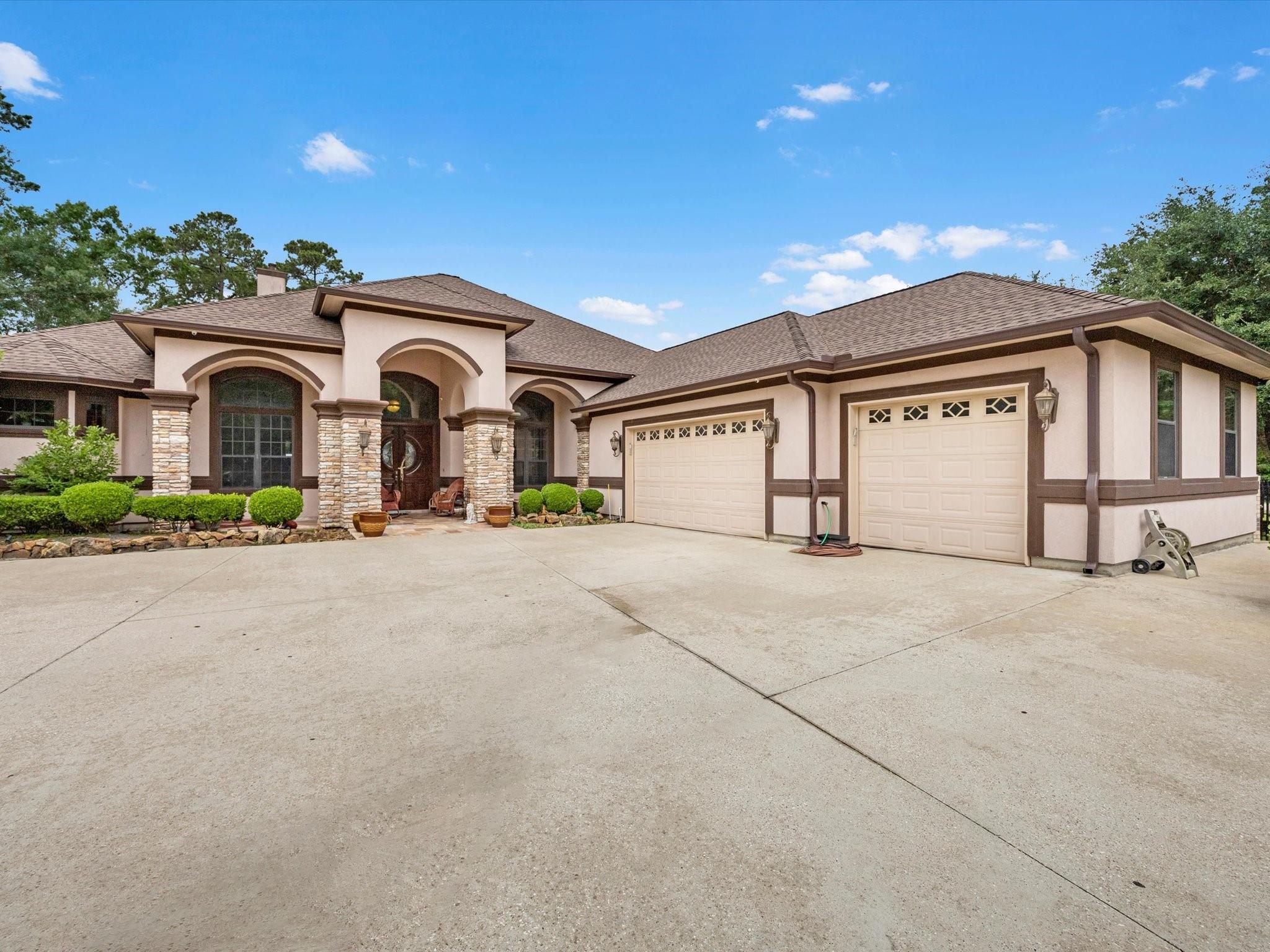 19627 Riverwalk Drive