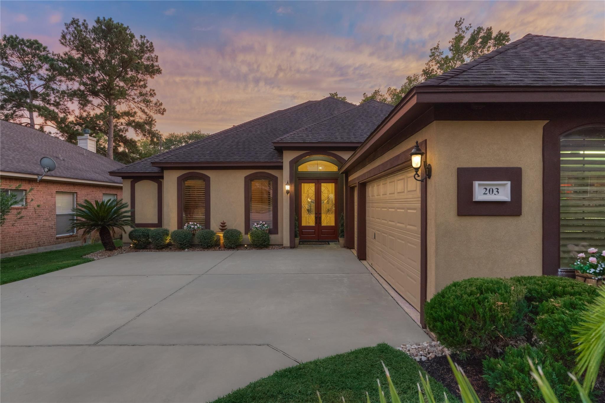203 Monterrey Road E