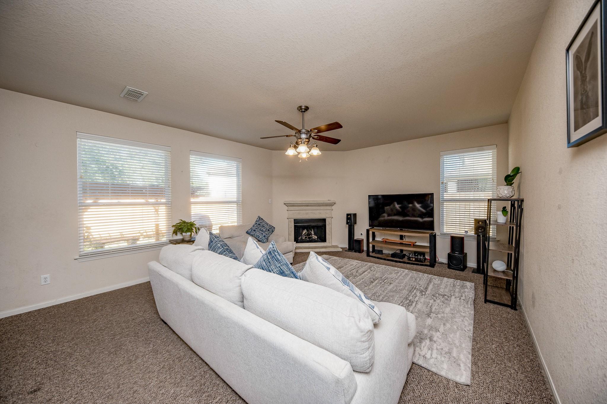 4609 Buescher Court