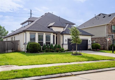 Photo of 1939 Shallow Canyon Ln Ln, Katy, TX 77494 (MLS # 18973727)