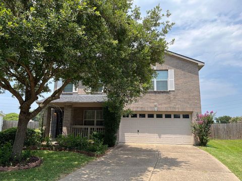 Photo of 15202 Lynford Crest Drive, Houston, TX 77083 (MLS # 94471702)