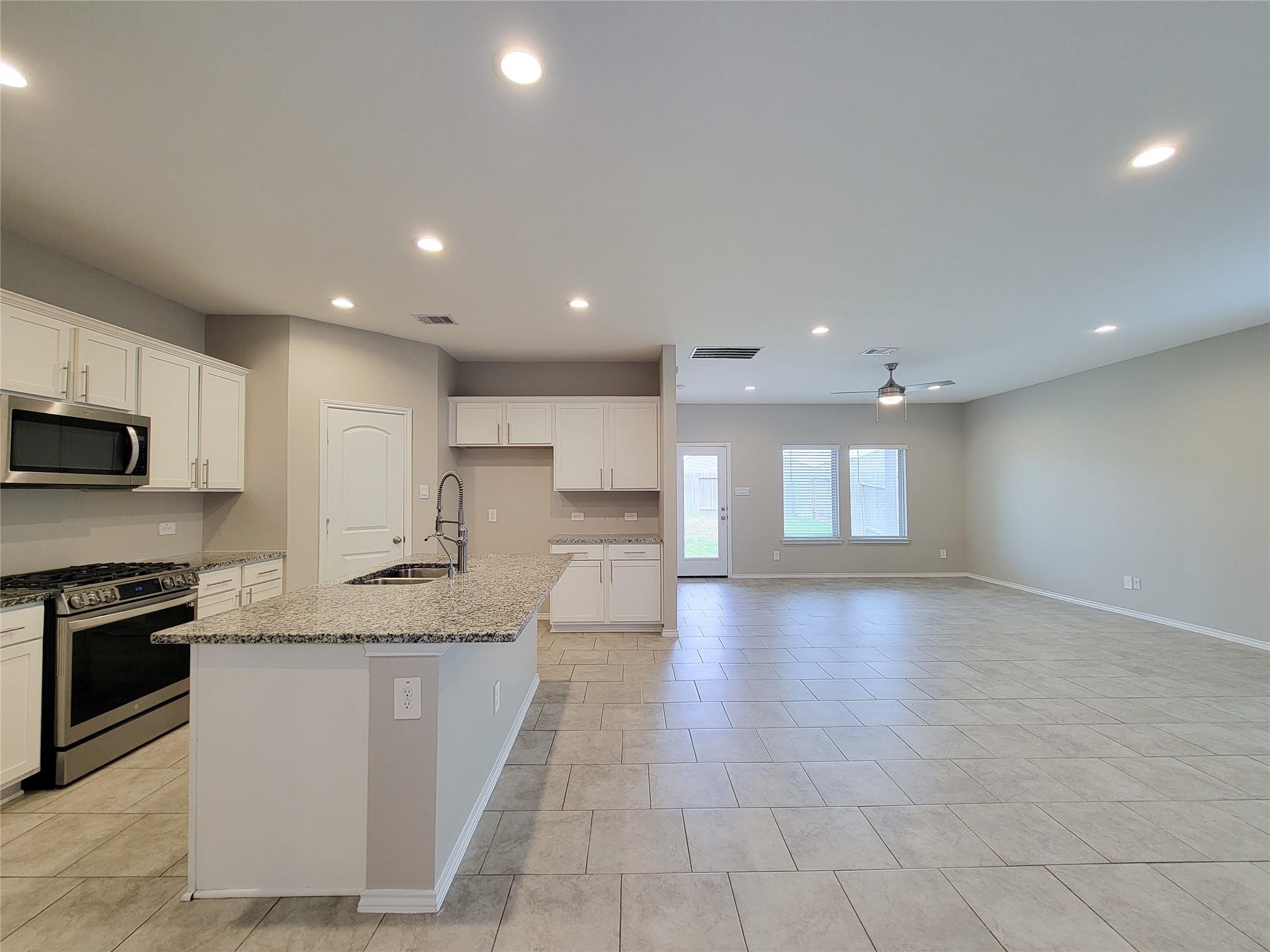 21566 Starry Night Drive