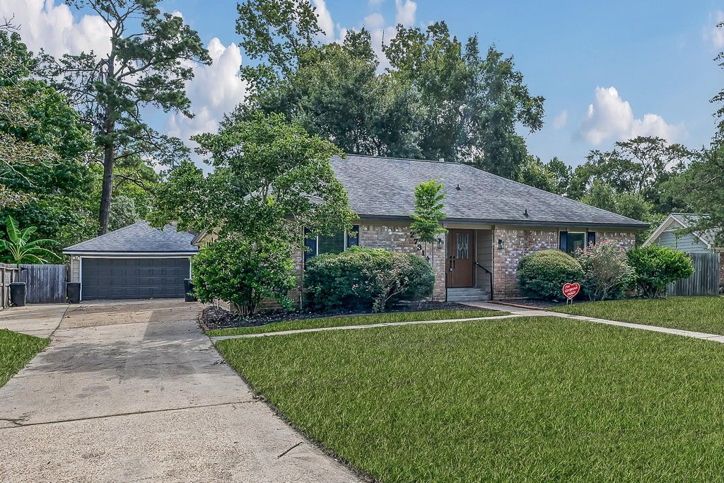 Photo of 27314 Farmcreek Drive, Huffman, TX 77336 (MLS # 10843180)