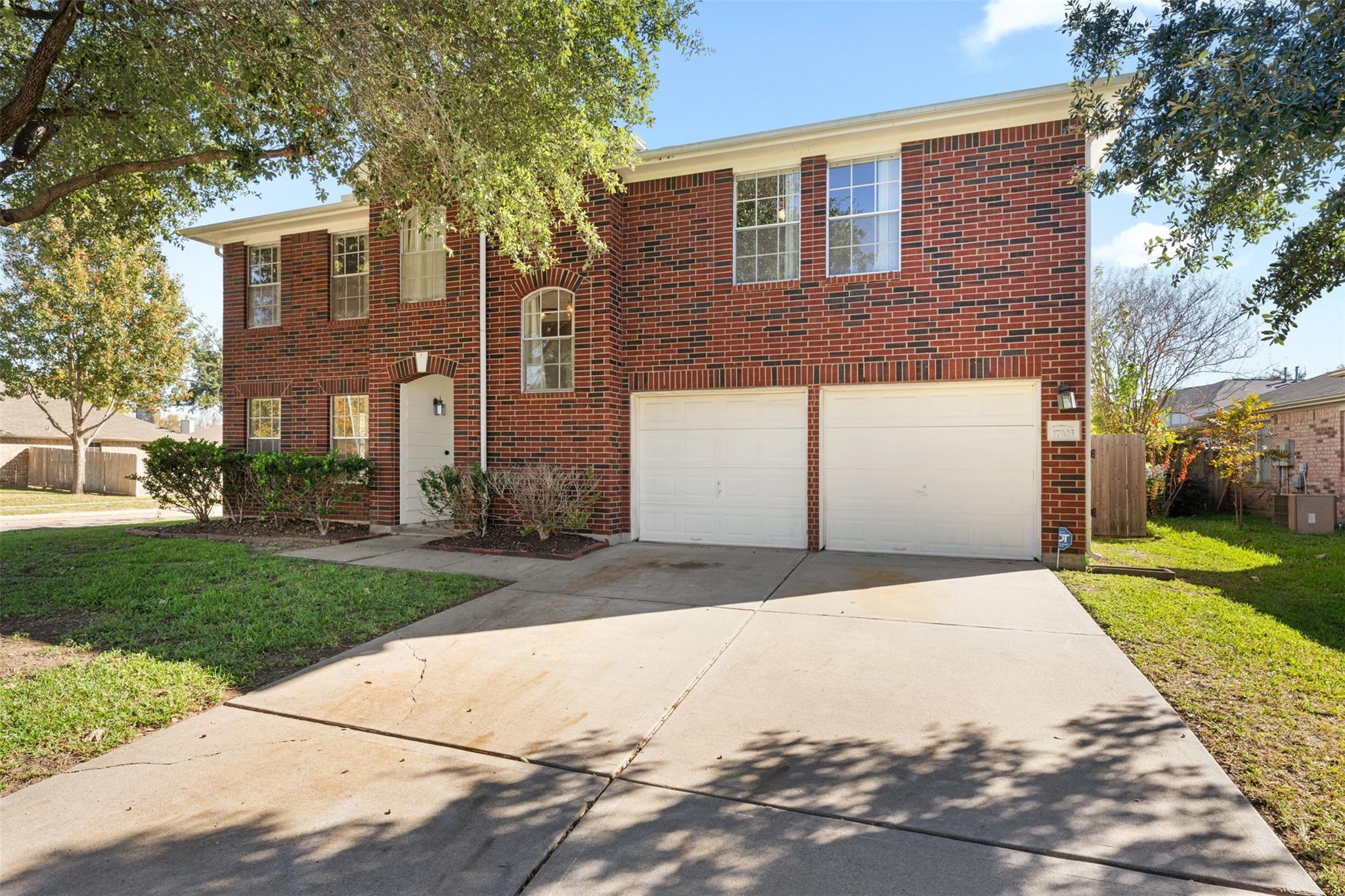 17103 Canterbury Green Court