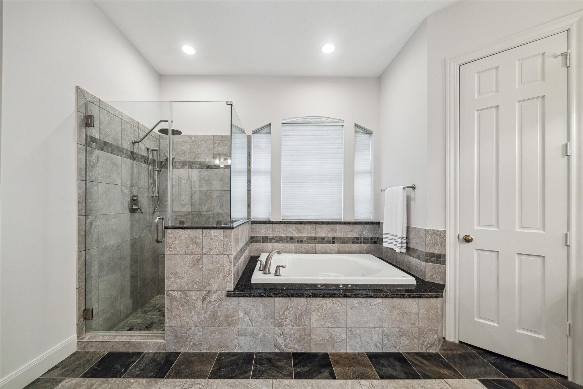 Sugar Land, Texas, 77479, United States, 5 Bedrooms Bedrooms, ,6 BathroomsBathrooms,Residential,Active,2016694