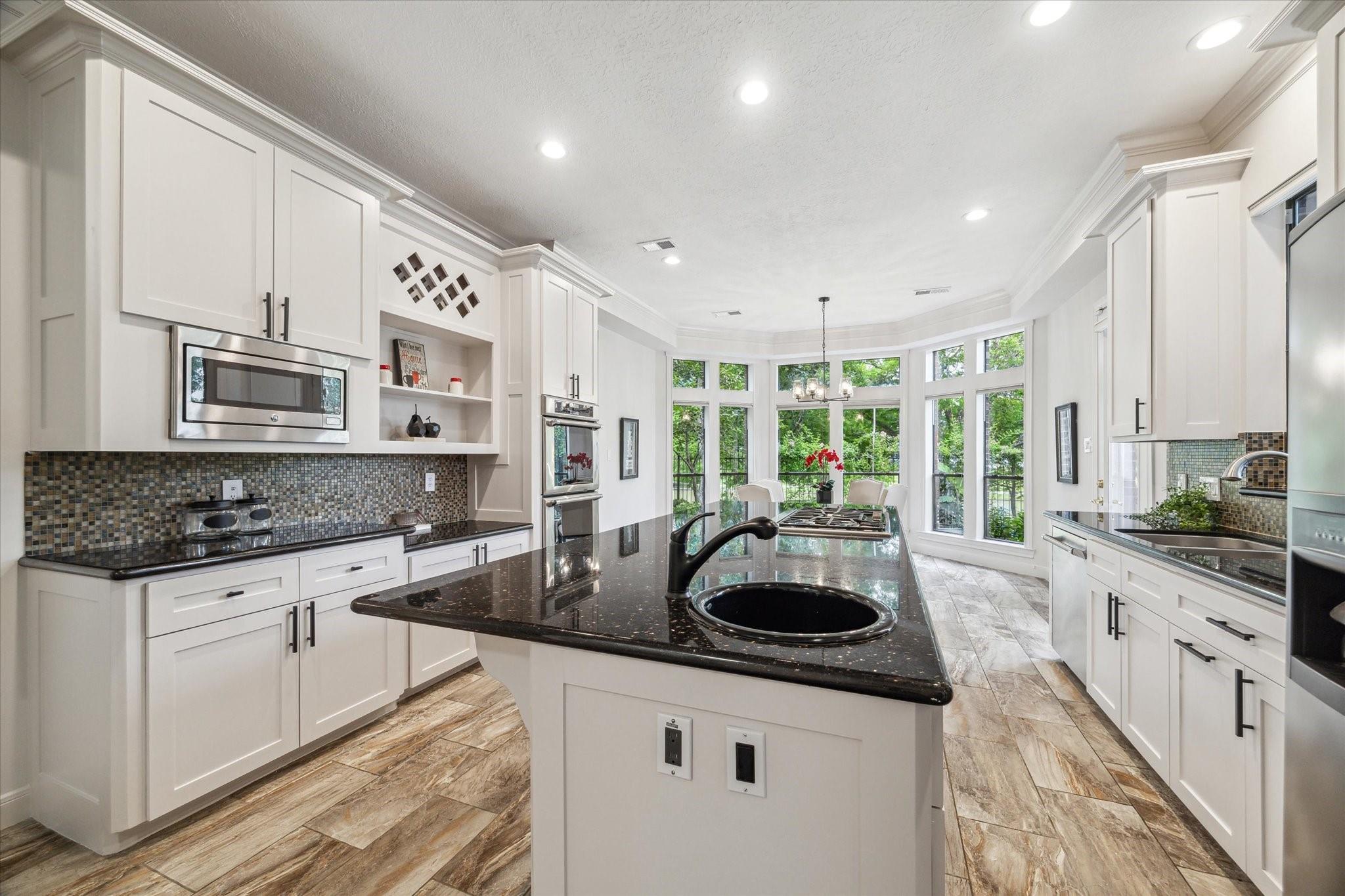 Sugar Land, Texas, 77479, United States, 5 Bedrooms Bedrooms, ,6 BathroomsBathrooms,Residential,Active,2016694