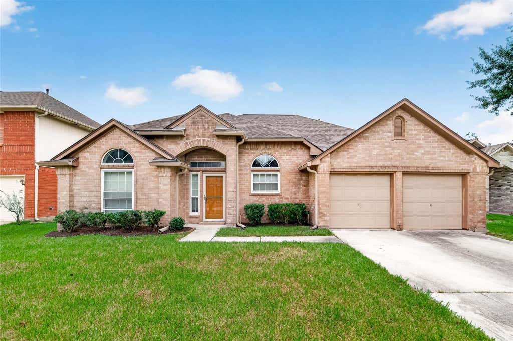 Photo of 7403 Oak Walk Drive, Humble, TX 77346 (MLS # 81955296)