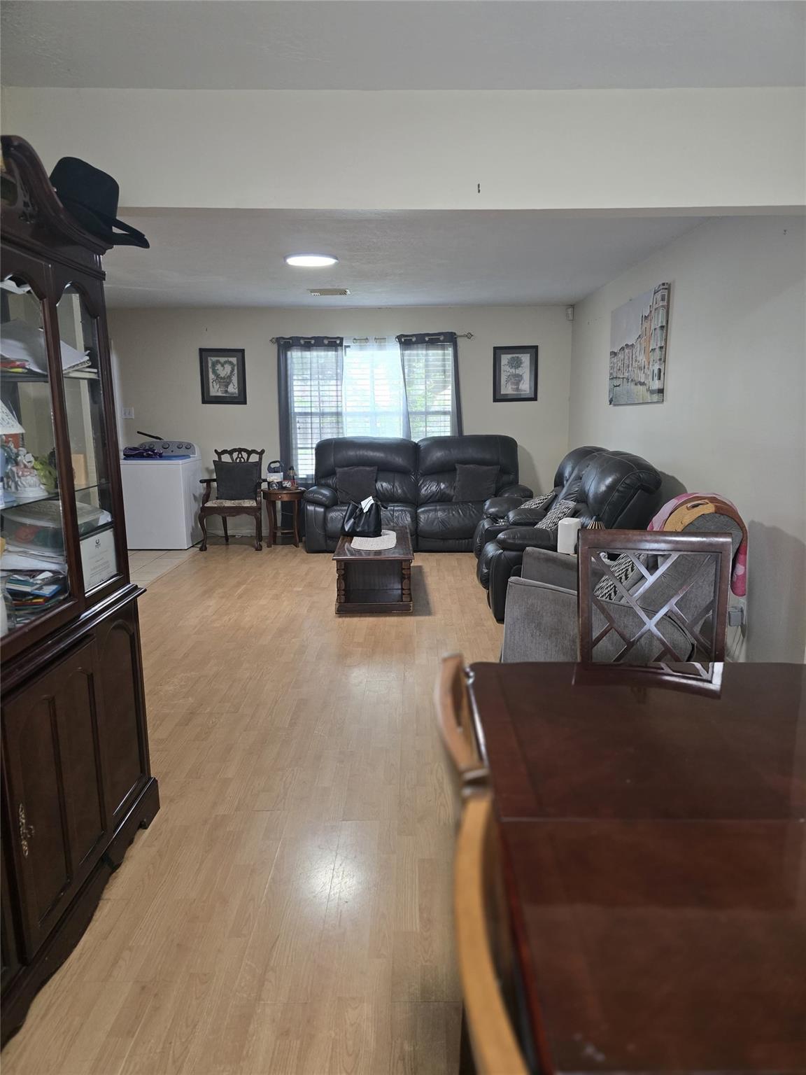 3006 Greenbriar Springs Drive