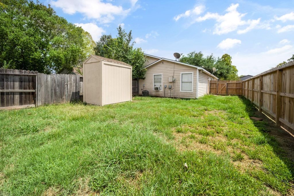 Photo of 308 Willowick Street, Tomball, TX 77375 (MLS # 9091311)