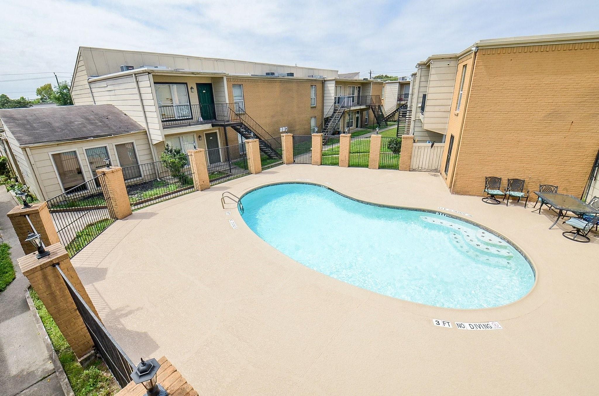 8100 Creekbend Dr 120