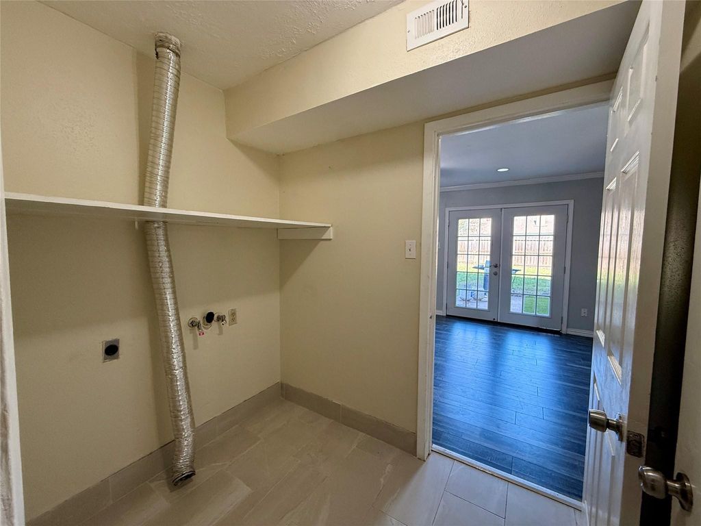 Photo of 13834 New Village Lane, Sugar Land, TX 77498 (MLS # 87051581)