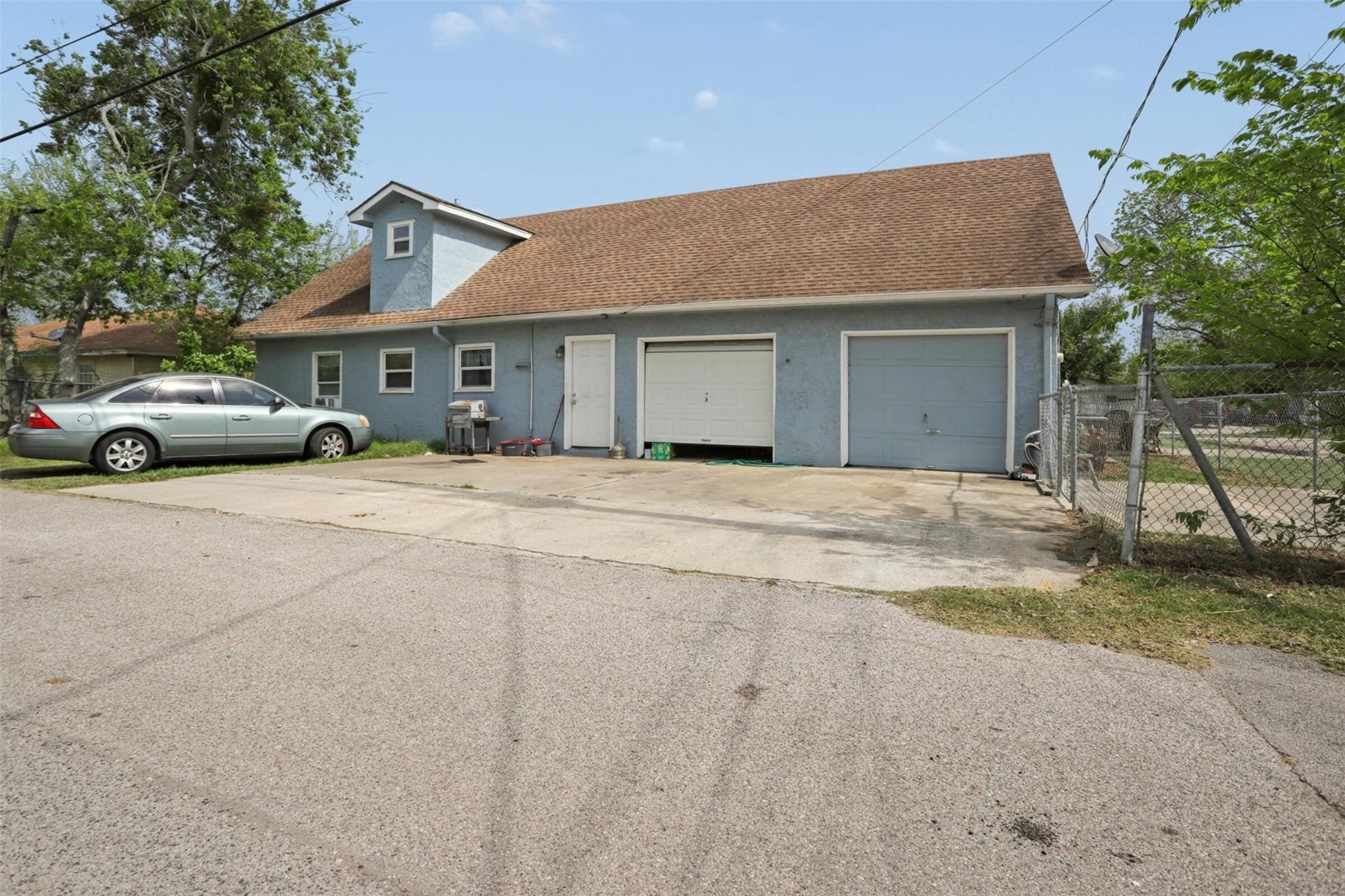 1739 W 7th Street
