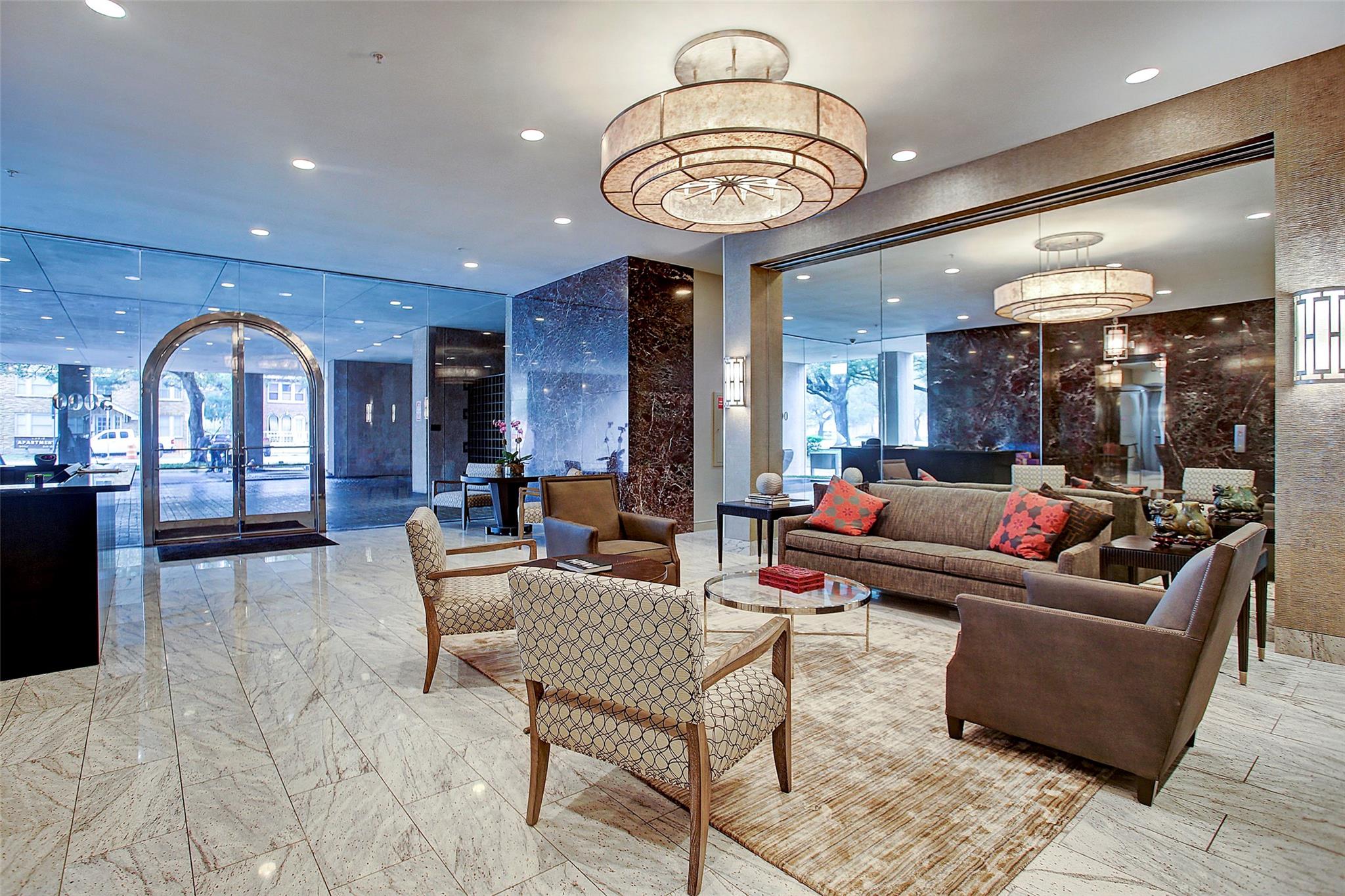 5000 Montrose Boulevard 21A