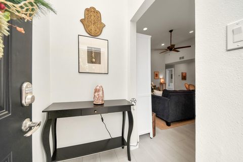 Photo of 2001 Bering Drive #8J, Houston, TX 77057 (MLS # 34495197)