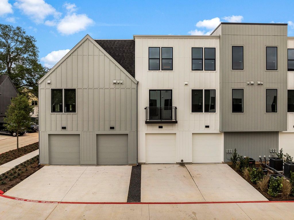 Photo of 1941 Sawdust Road Rd #516, The Woodlands, TX 77380 (MLS # 60144062)