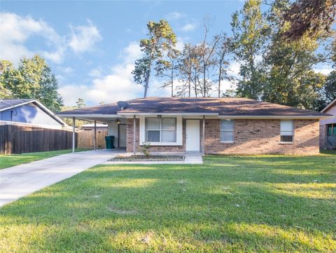 Photo of 206 N Forest Drive, Willis, TX 77378 (MLS # 21738377)