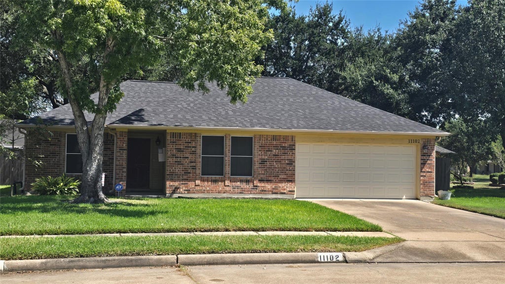 Photo of 11102 Fall Breeze Drive, Houston, TX 77064 (MLS # 32494433)