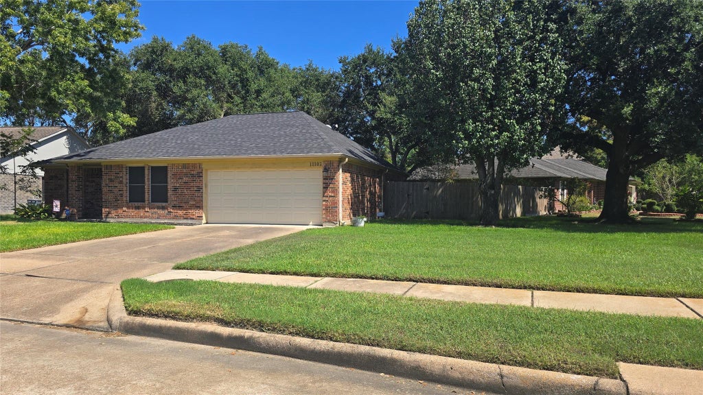Photo of 11102 Fall Breeze Drive, Houston, TX 77064 (MLS # 32494433)
