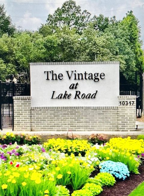 Photo of 10317 Lake Road #4A, Houston, TX 77070 (MLS # 17827193)
