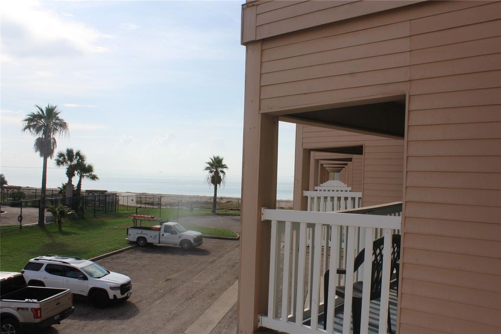 Photo of 3938 Surfside Boulevard, Corpus Christi, TX 78402 (MLS # 28597486)