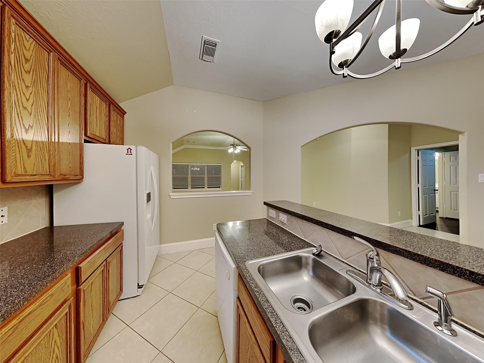 15831 Collinsville Drive