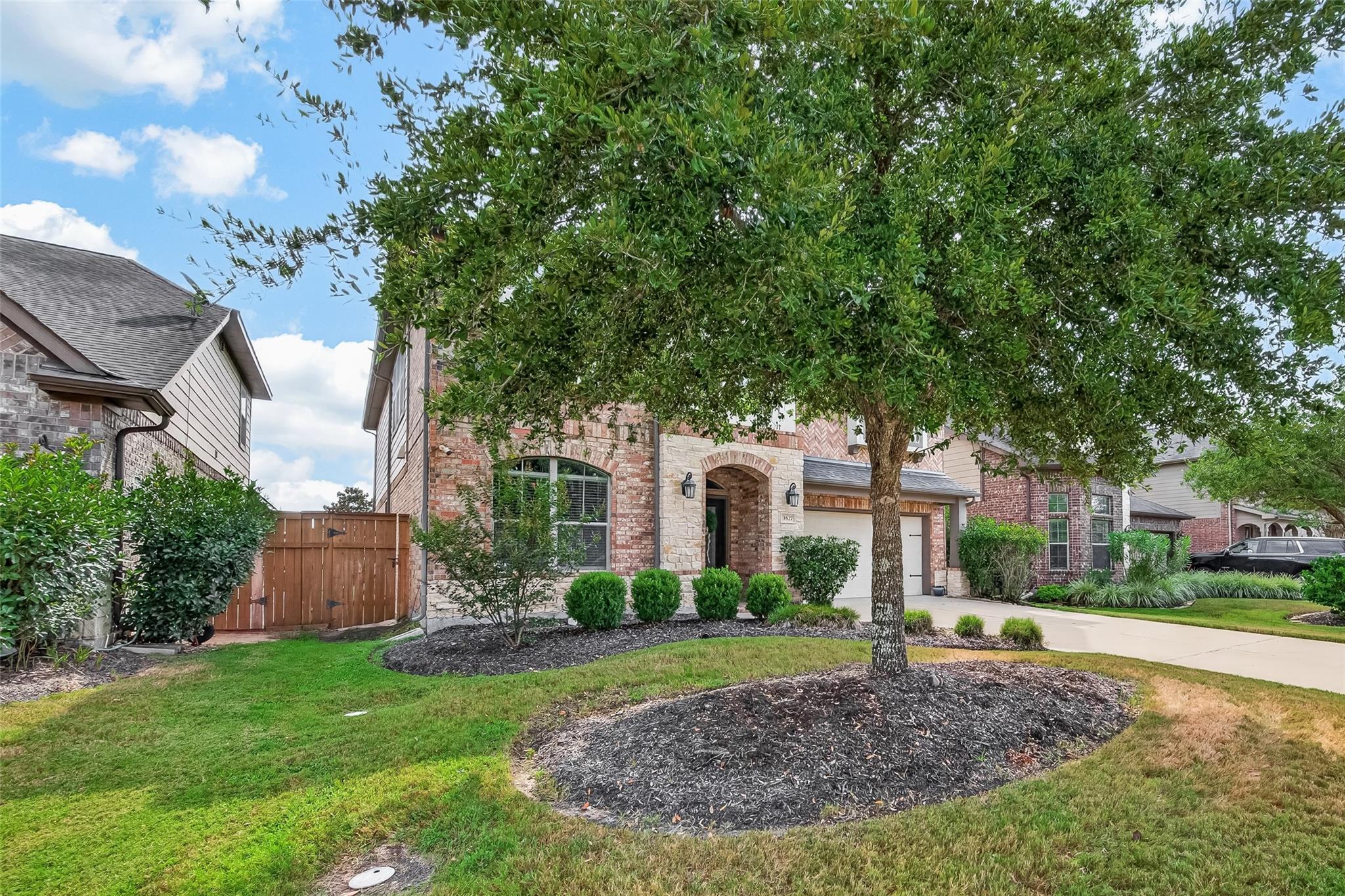 3527 Chestnut Grove Lane