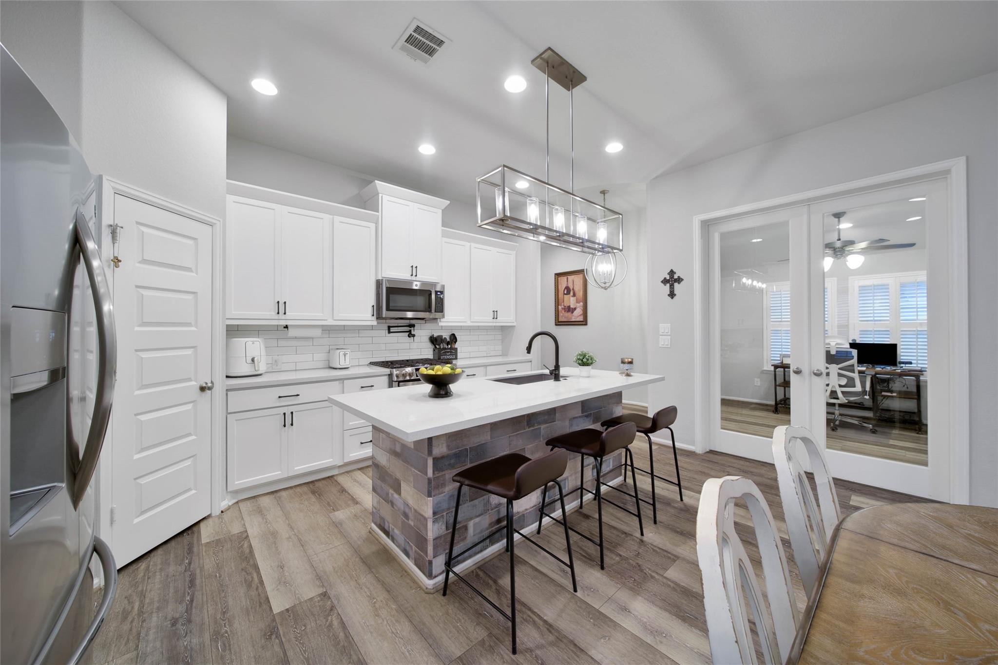 352 Rise Lane