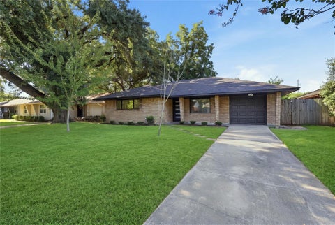 Photo of 4709 Nina Lee Lane, Houston, TX 77092 (MLS # 81862595)