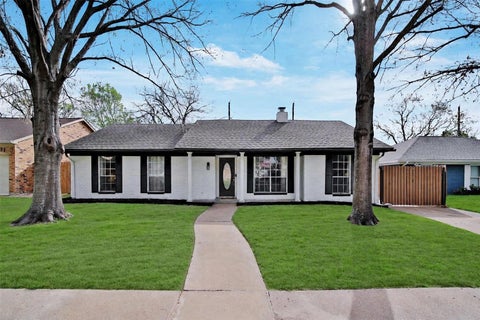 Photo of 323 Gentilly Drive, Katy, TX 77450 (MLS # 11361882)