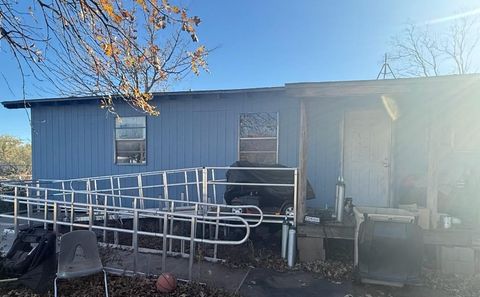 Photo of 901 Rose Street, Merkel, TX 79536 (MLS # 17199191)