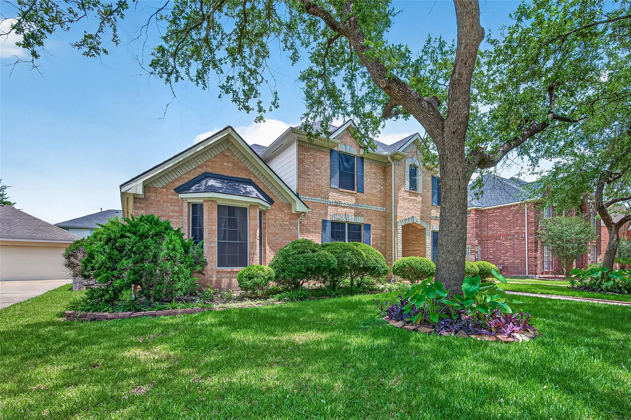2011 E Edendale Circle