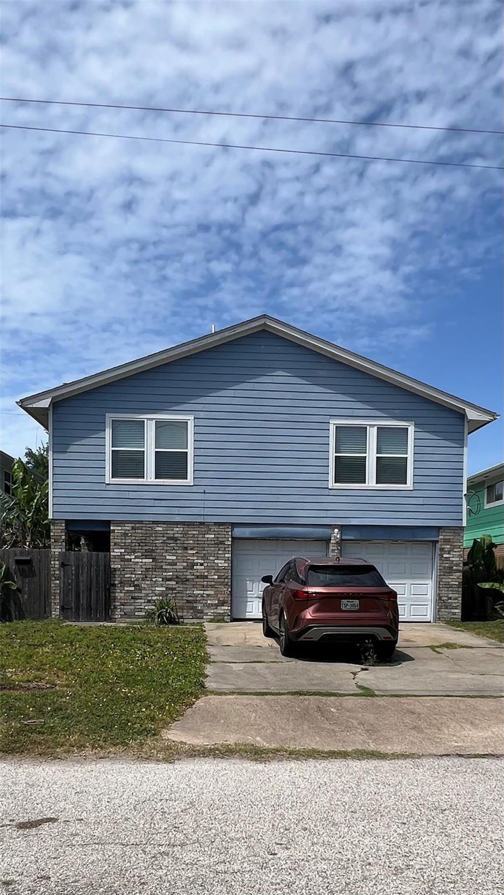 Photo of 5706 Avenue T, Galveston, TX 77551 (MLS # 51925901)