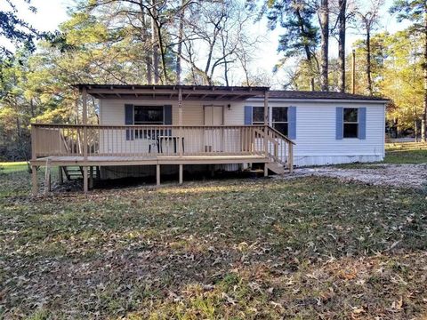 Photo of 120 Acorn, Livingston, TX 77351 (MLS # 43710942)