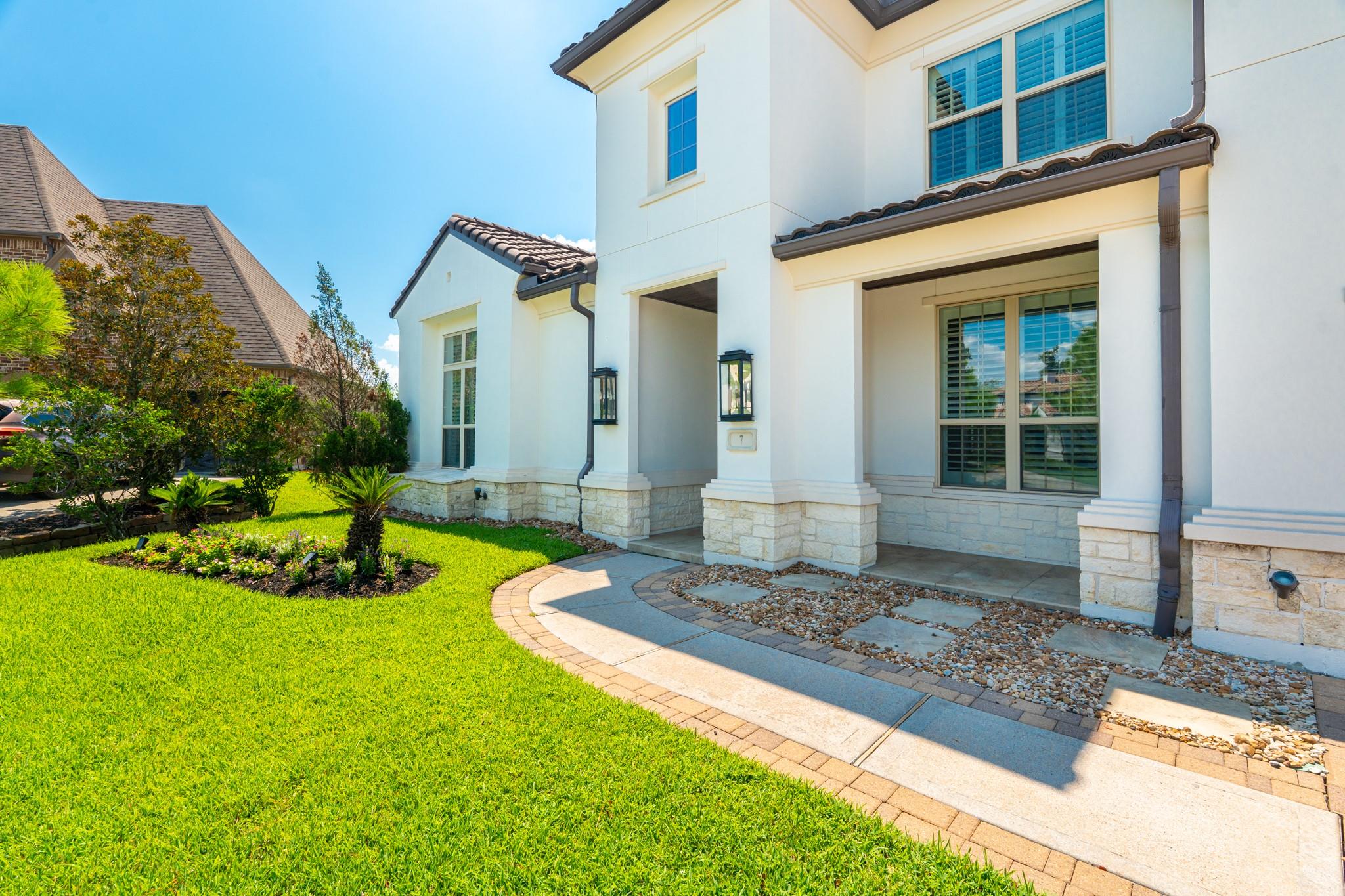 7 Brittany Rose Place