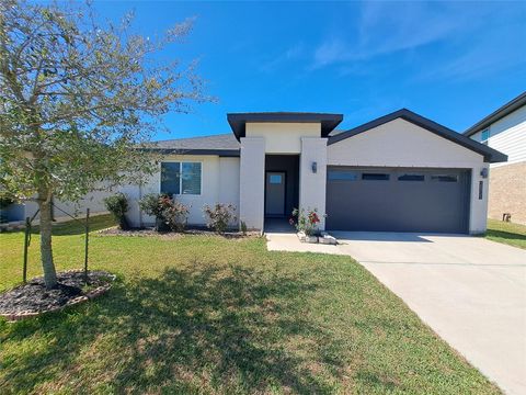 Photo of 28955 Yachting Point Lane, Katy, TX 77494 (MLS # 35273863)