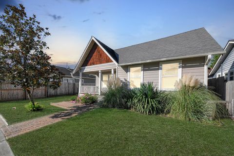 Photo of 509 Vincent Street, Houston, TX 77009 (MLS # 92054993)