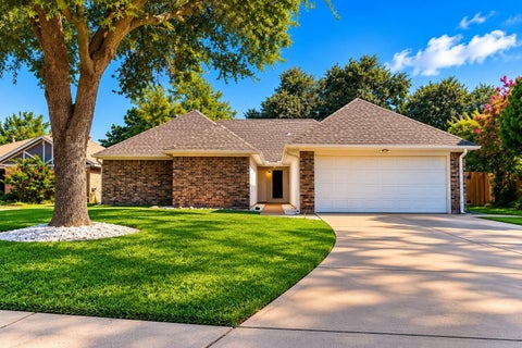 Photo of 6031 Ray Drive, Pasadena, TX 77505 (MLS # 51179148)