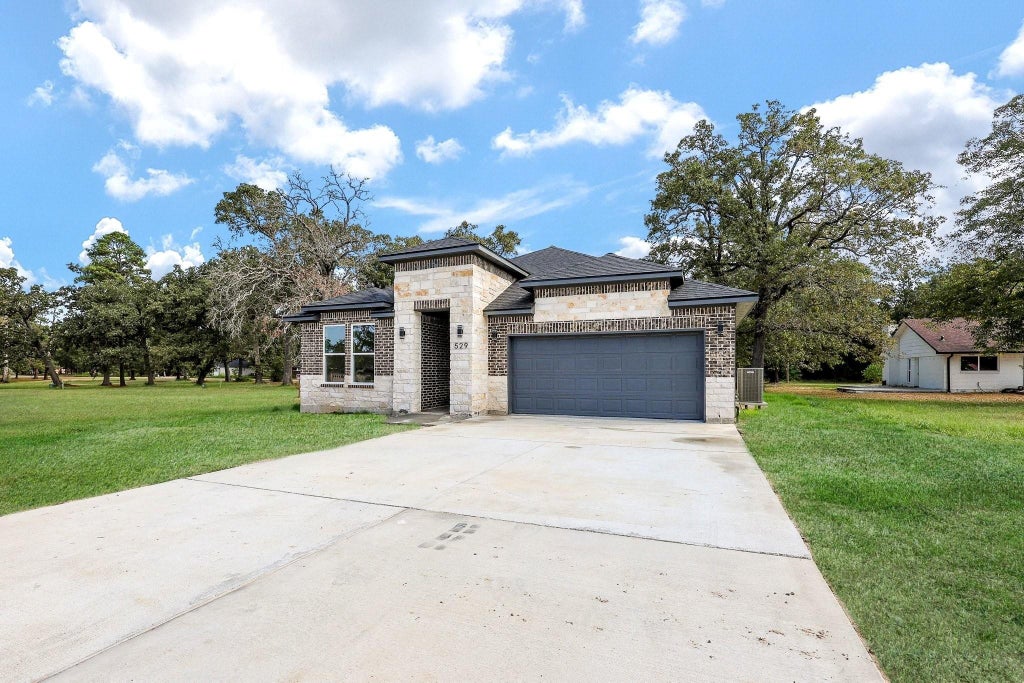 Photo of 529 Echo Lane, Livingston, TX 77351 (MLS # 84966736)