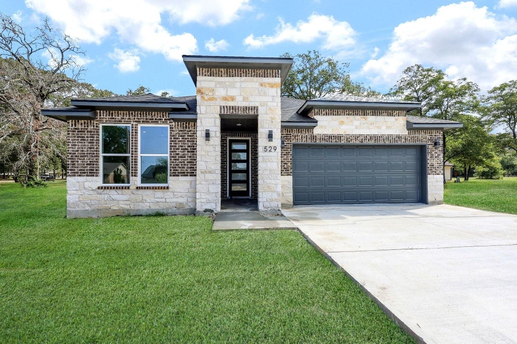 Photo of 529 Echo Lane, Livingston, TX 77351 (MLS # 84966736)