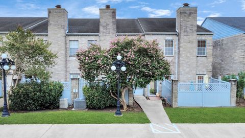 Photo of 6000 Reims Road #3009, Houston, TX 77036 (MLS # 60302722)