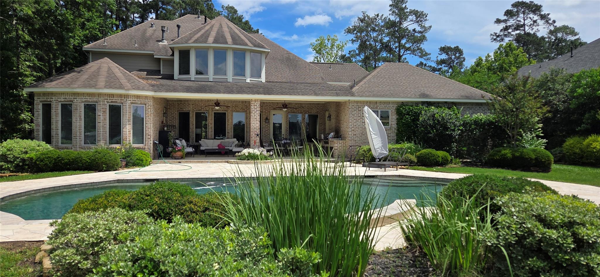 32118 Edgewater Drive
