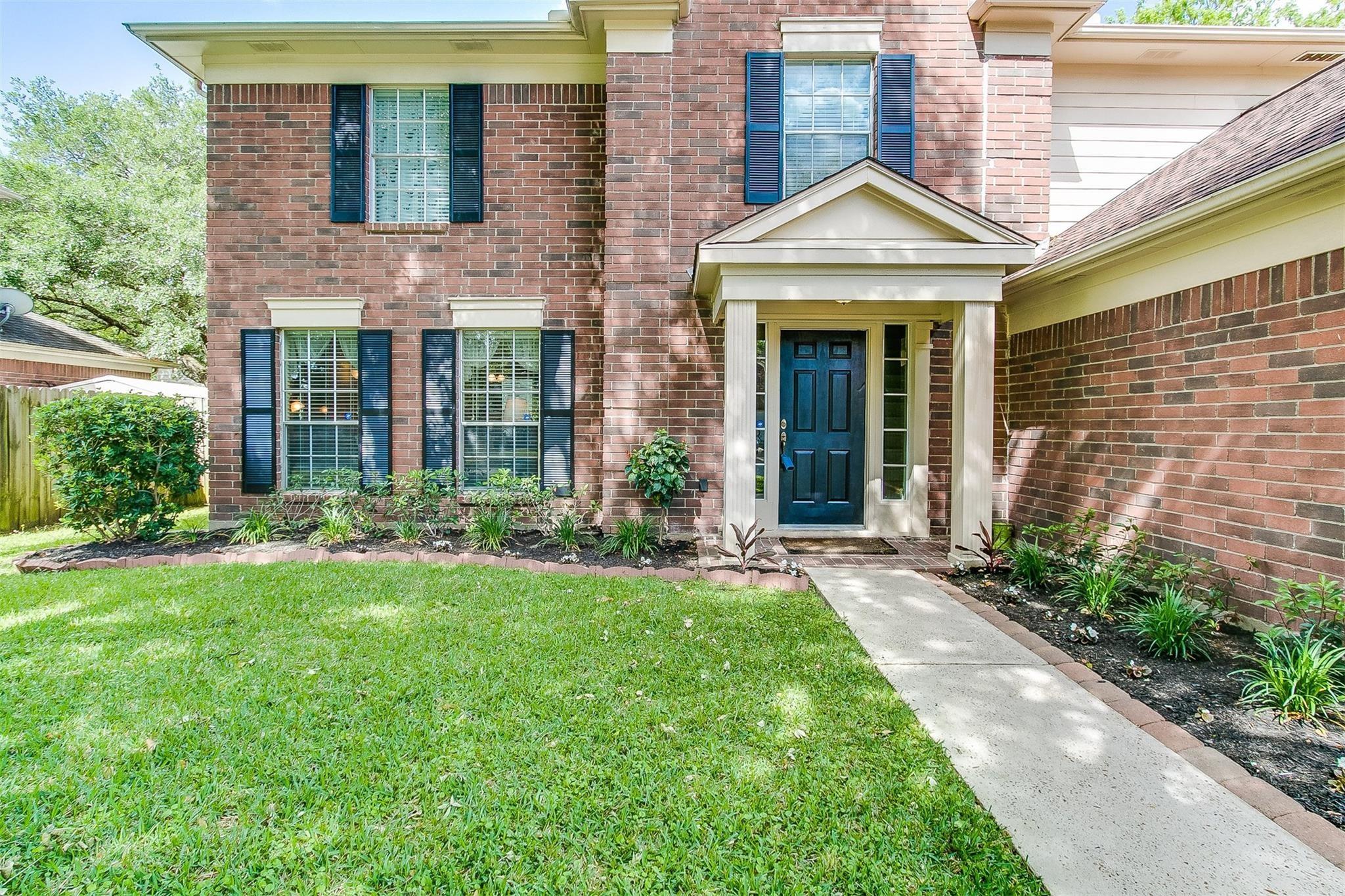 4004 Spring Branch Dr E