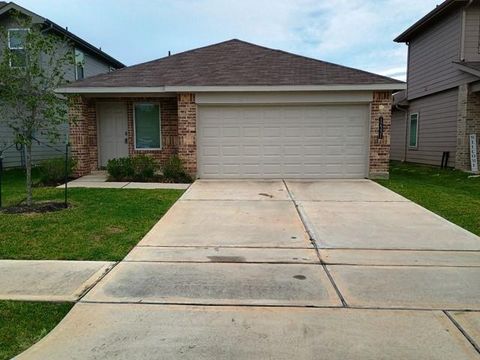 Photo of 12331 Lariat Run Drive, Houston, TX 77014 (MLS # 44166708)