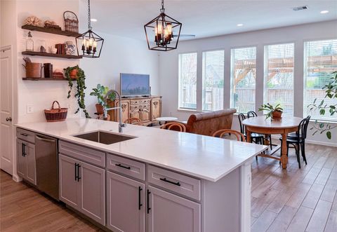 Photo of 913 Lars Trek Trail, Conroe, TX 77304 (MLS # 94918662)